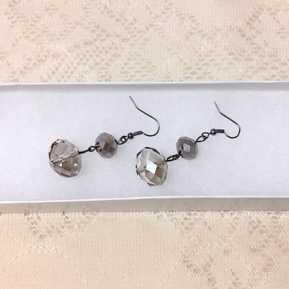 NEW Handcrafted Tan Light Gray Beads Drop Earrings Women Fashion Jewelry Gifts - Picture 2 of 3